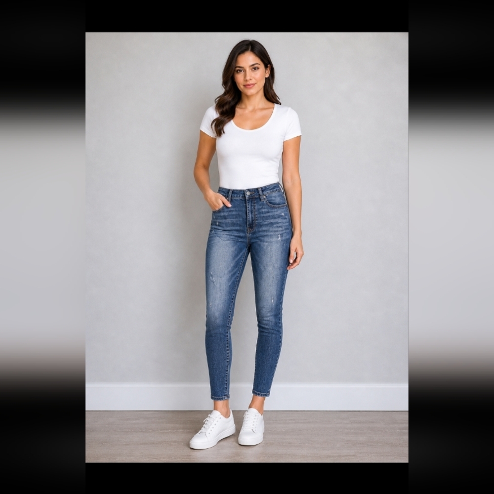 Doll House High Waist Skinny Missing button 32/15